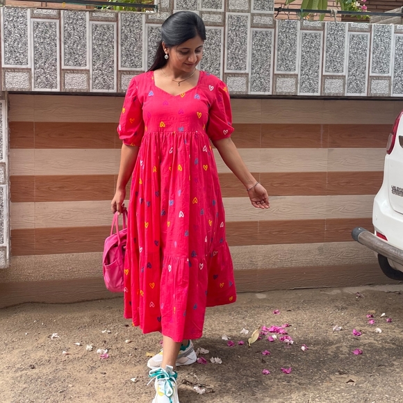 Pink Flared Dress - Picture 2 of 3